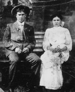 Clyde and Nora Hoover Clyde and Nora (Houdeshell) Hoover