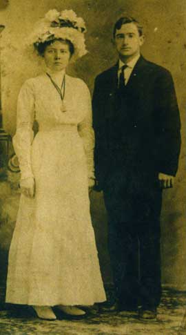 Earl and Wilhemina (Houdeshell) Bradford Earl and Wilhemina (Houdeshell) Bradford