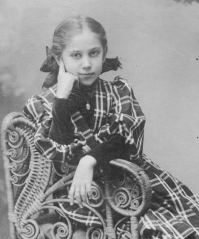 Elizabeth Seltzer Elizabeth Seltzer