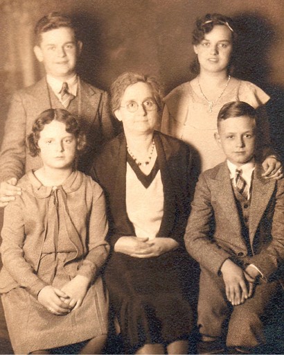 Jane (Martin) Hacker and children