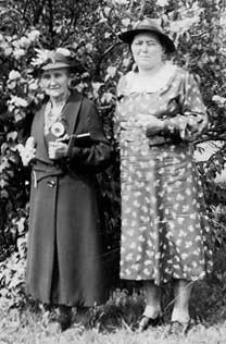 Lovina (Force) Houdeshell and Nora (Houdeshell) Hoover Lovina (Force) Houdeshell and Nora (Houdeshell) Hoover