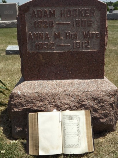 Adam and Anna Hocker gravestone