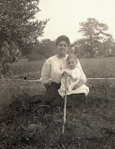 Lillian (Snyder) Greulich and son, circa 1911