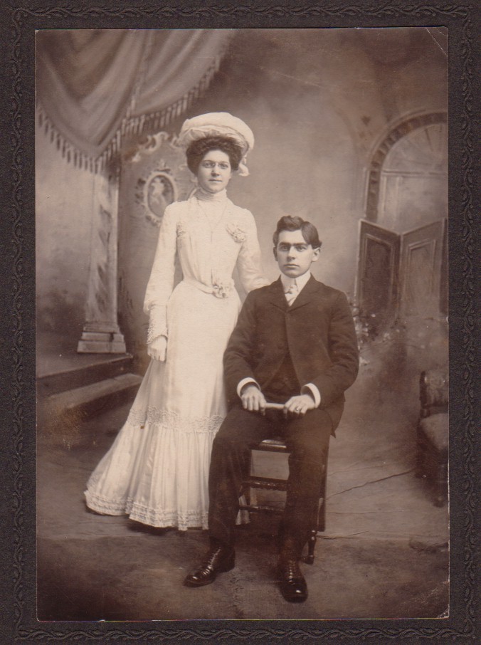 Elmer and Lillian (Snyder) Greulich (c 1901)