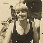 Aunt Bess with Bonnie and Anna, circa 1926