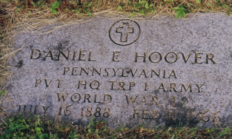 Daniel E. Hoover gravestone